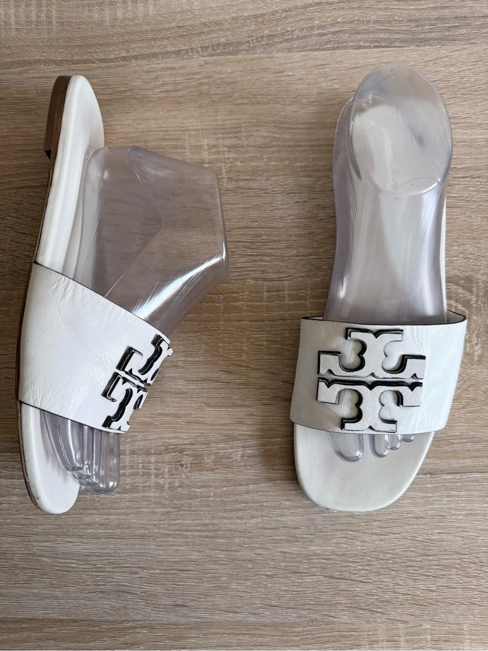 Tory Burch Ines Flat Slide Sandals in gardenia Sz 9.5